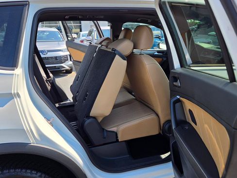 Certified 2023 Volkswagen Tiguan SE R-Line FWD image 46