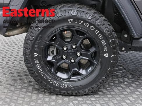 Used 2023 Jeep Wrangler Unlimited w/ Cold Weather Group AWD/4WD image 30