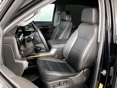 Used 2023 GMC Sierra 1500 Elevation w/ Elevation Premium Package AWD/4WD image 8
