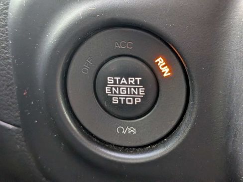 Used 2022 Jeep Wrangler Unlimited Sport AWD/4WD image 26