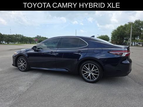 Used 2022 Toyota Camry XLE FWD image 5