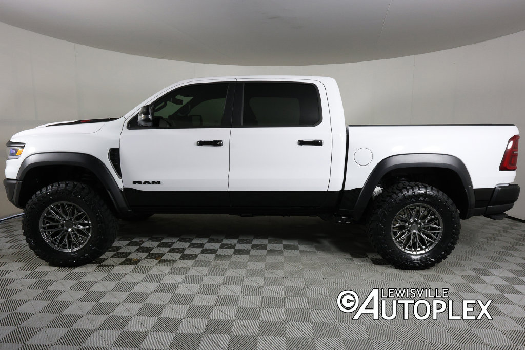 Used 2027 RAM 1500 4x4 Crew Cab image 9