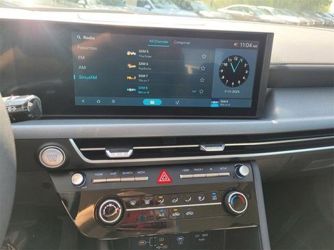 Used 2025 Hyundai Sonata SE image 23