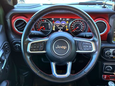 Used 2022 Jeep Gladiator Rubicon image 21