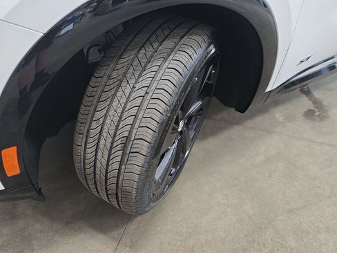New 2026 Buick Envision Sport Touring AWD/4WD image 36