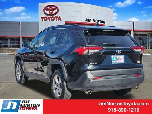 Used 2024 Toyota RAV4 XLE image 7