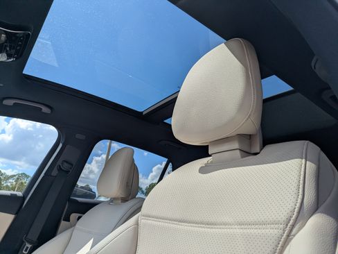 New 2026 Mercedes-Benz GLC 300 4MATIC image 4