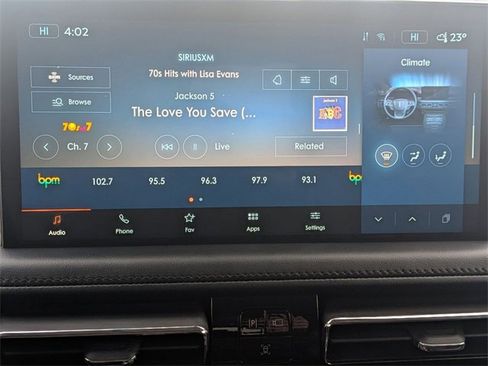 Used 2023 Lincoln Nautilus AWD image 23