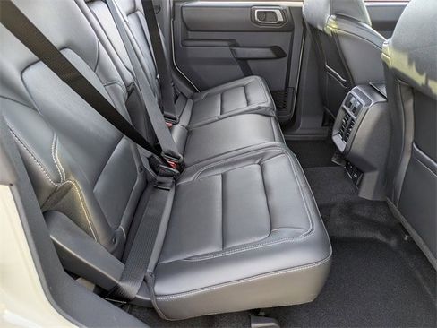 New 2025 Ford Bronco Outer Banks image 15