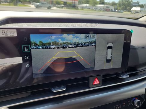 New 2026 Kia Carnival SX w/ SX Dark Edition Package FWD image 33