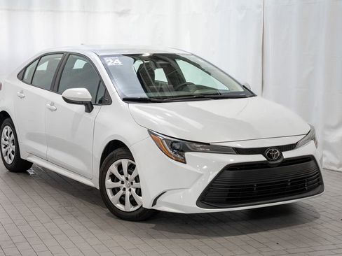 Used 2024 Toyota Corolla LE image 1