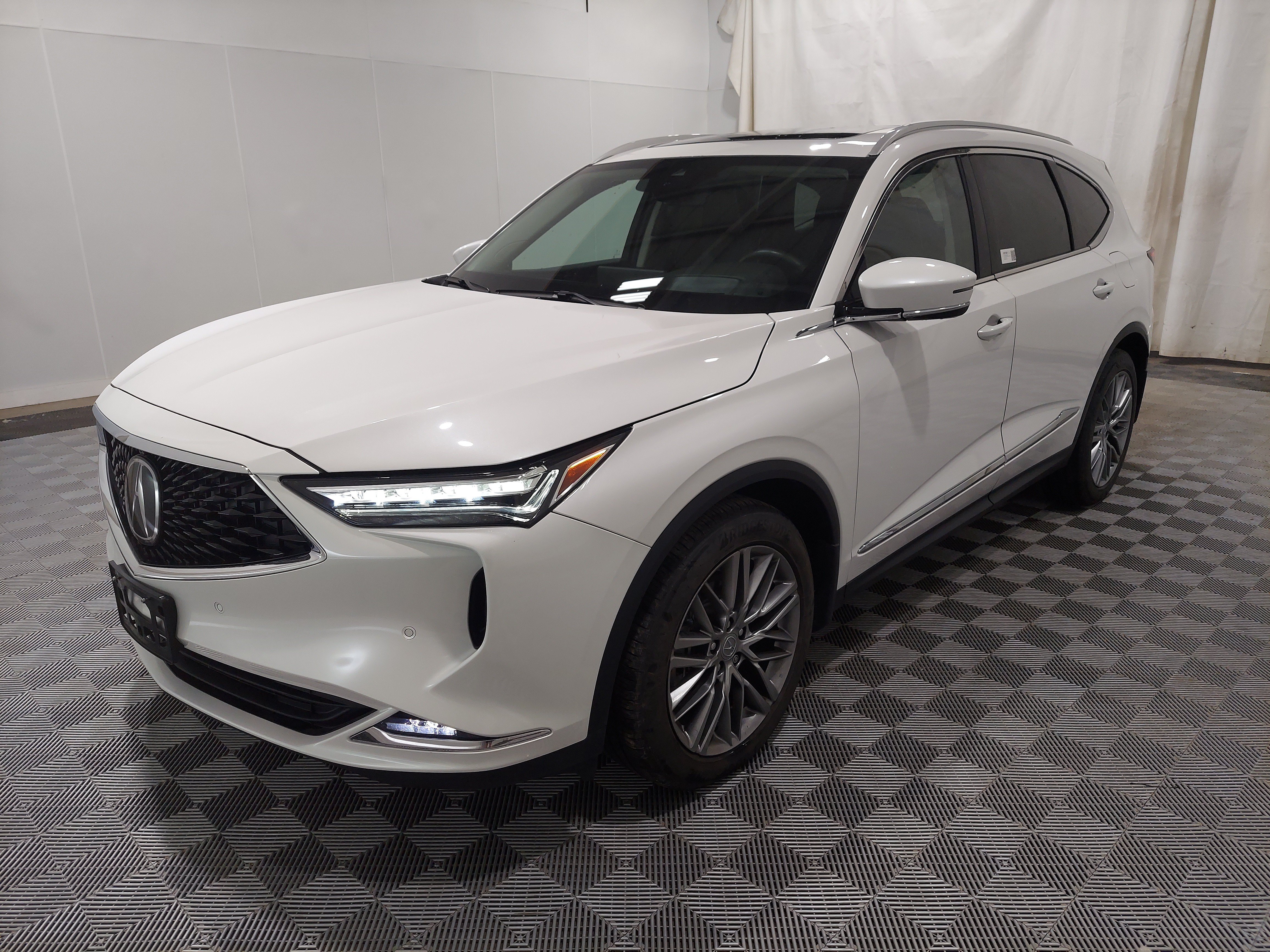Used 2024 Acura MDX w/ Advance Package AWD/4WD image 1