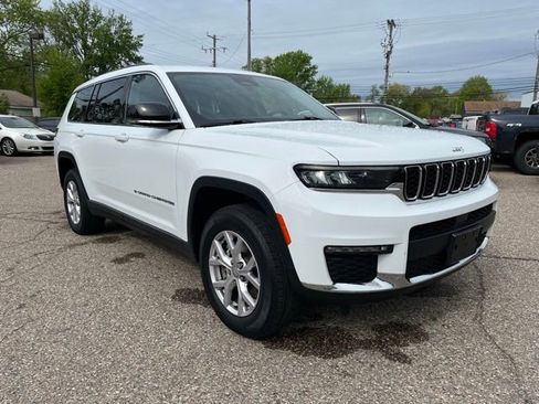 Used 2022 Jeep Grand Cherokee L Limited AWD/4WD image 7