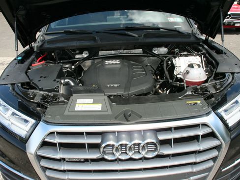 Used 2018 Audi Q5 2.0T Premium Plus w/ Premium Plus Package AWD/4WD image 34