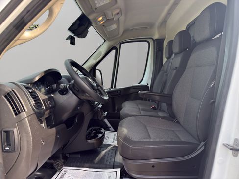 Used 2024 RAM ProMaster 2500 image 10