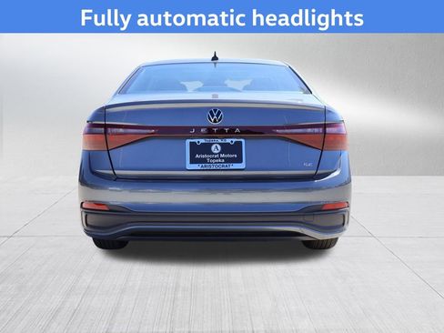New 2026 Volkswagen Jetta SE FWD image 8