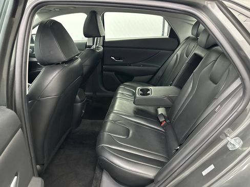 Used 2024 Hyundai Elantra Limited FWD image 20