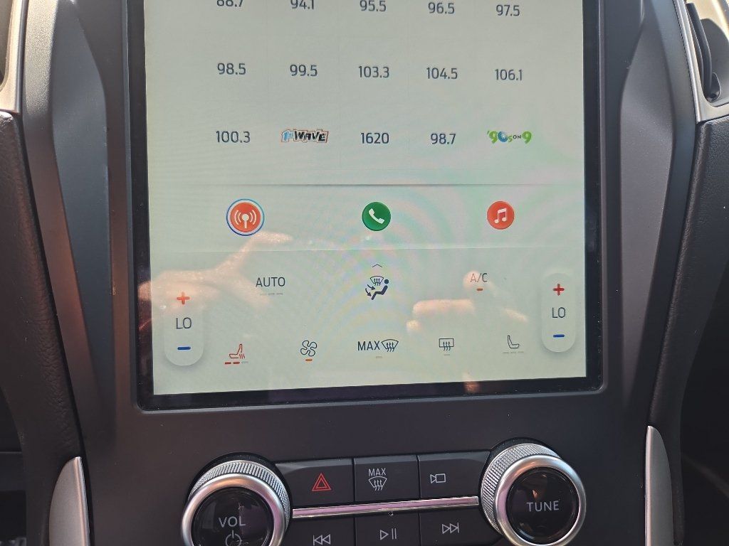 Used 2024 Ford Edge SEL AWD/4WD image 40