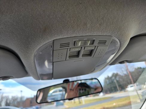 Used 2013 Toyota Corolla LE Special Edition image 18