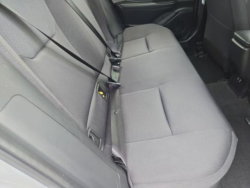 Used 2024 Toyota Prius LE FWD image 18
