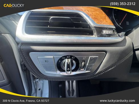 Used 2016 BMW 750i xDrive AWD/4WD image 10