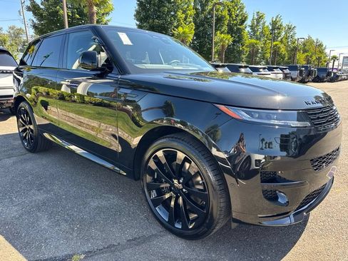 New 2026 Land Rover Range Rover Sport Dynamic SE AWD/4WD image 8