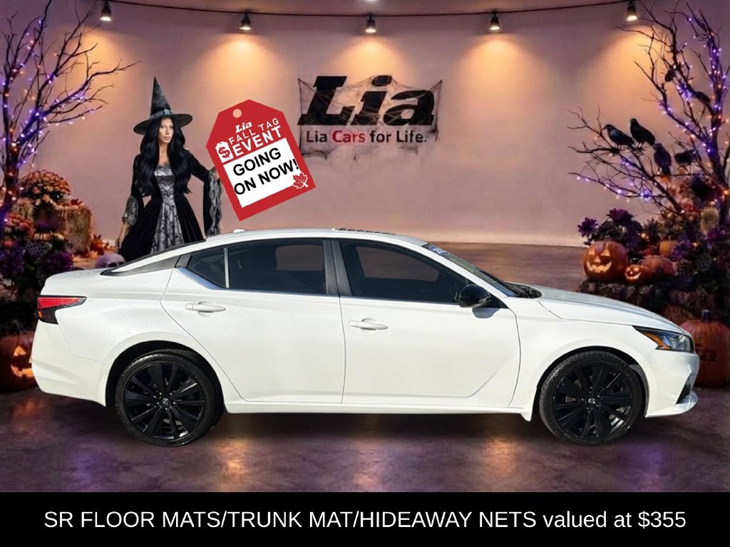 Used 2022 Nissan Altima 2.5 SR w/ Midnight Edition Package AWD/4WD image 2
