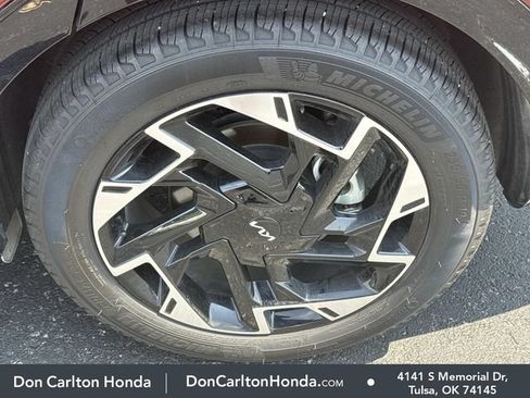 Used 2024 Kia Sportage SX FWD image 11