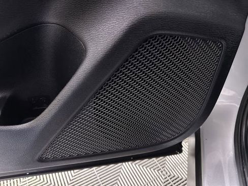 Used 2024 Mitsubishi Outlander SE image 48