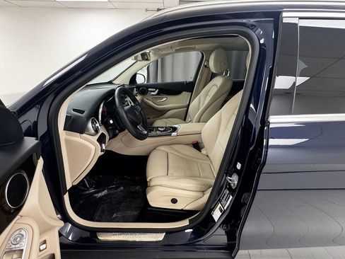 Used 2018 Mercedes-Benz GLC 300 4MATIC image 10