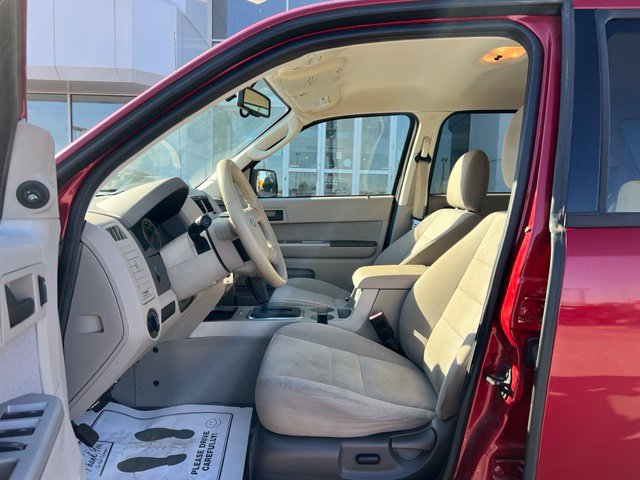 Used 2011 Ford Escape XLT FWD image 9