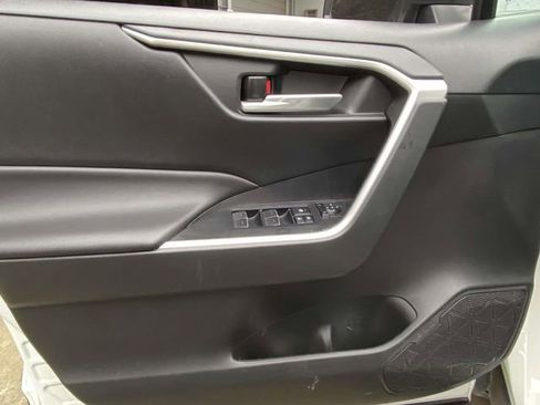 Used 2024 Toyota RAV4 XLE image 12