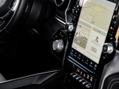 Used 2022 RAM 1500 Limited image 32