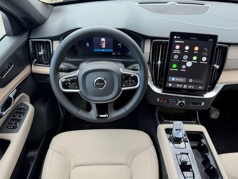 New 2026 Volvo XC90 T8 Plus AWD/4WD image 16