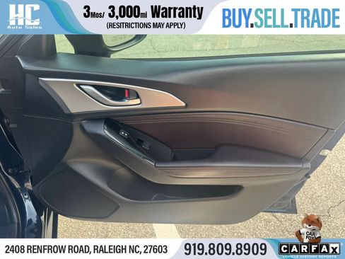 Used 2018 MAZDA MAZDA3 Touring FWD image 23