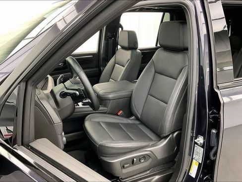 Certified 2026 Chevrolet Tahoe Z71 w/ Comfort Package AWD/4WD image 8