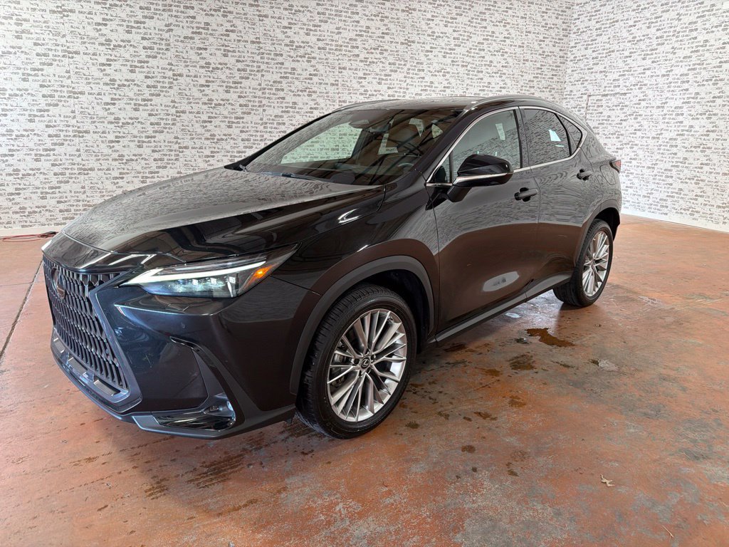 Used 2023 Lexus NX 350 AWD w/ Vision Package image 3
