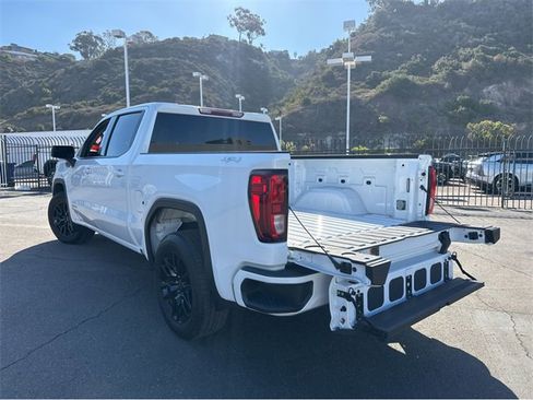 Certified 2022 GMC Sierra 1500 Elevation image 32