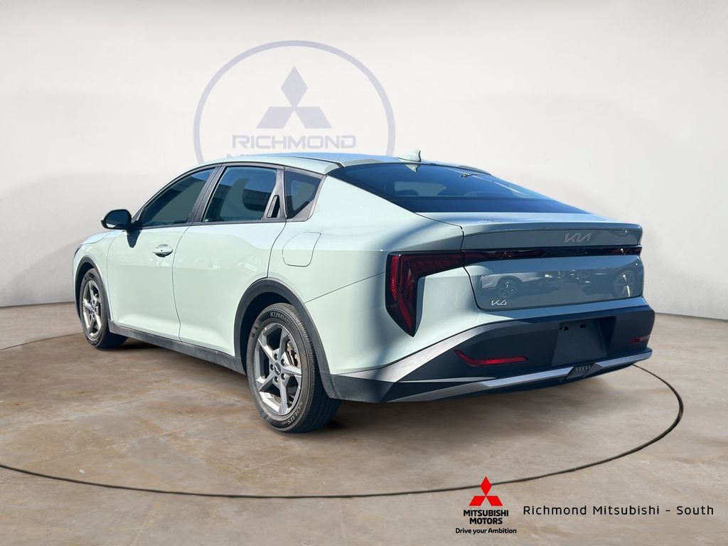 Used 2025 Kia K4 FWD image 5