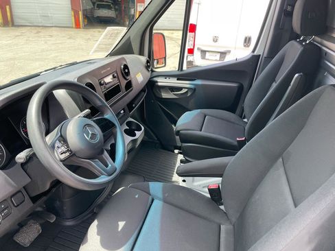 Used 2024 Mercedes-Benz Sprinter 3500 image 15