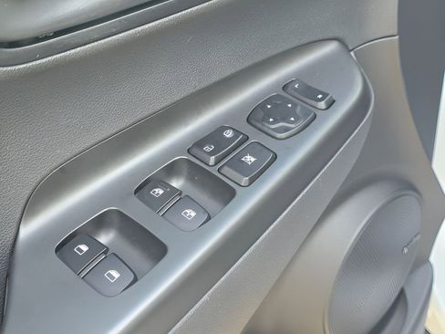 Used 2021 Hyundai Kona SEL Plus image 15