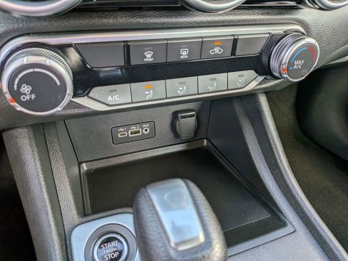 Used 2023 Nissan Sentra SV image 29