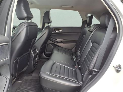 Used 2023 Ford Edge SEL w/ Convenience Package image 13