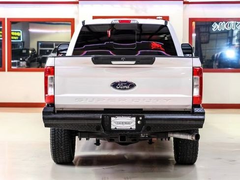 Used 2019 Ford F250 Lariat w/ Lariat Value Package image 11