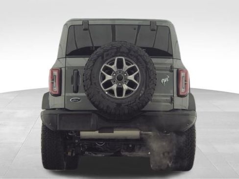 Used 2025 Ford Bronco Badlands image 7