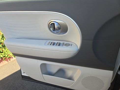 New 2026 Hyundai Ioniq 9 SEL image 16