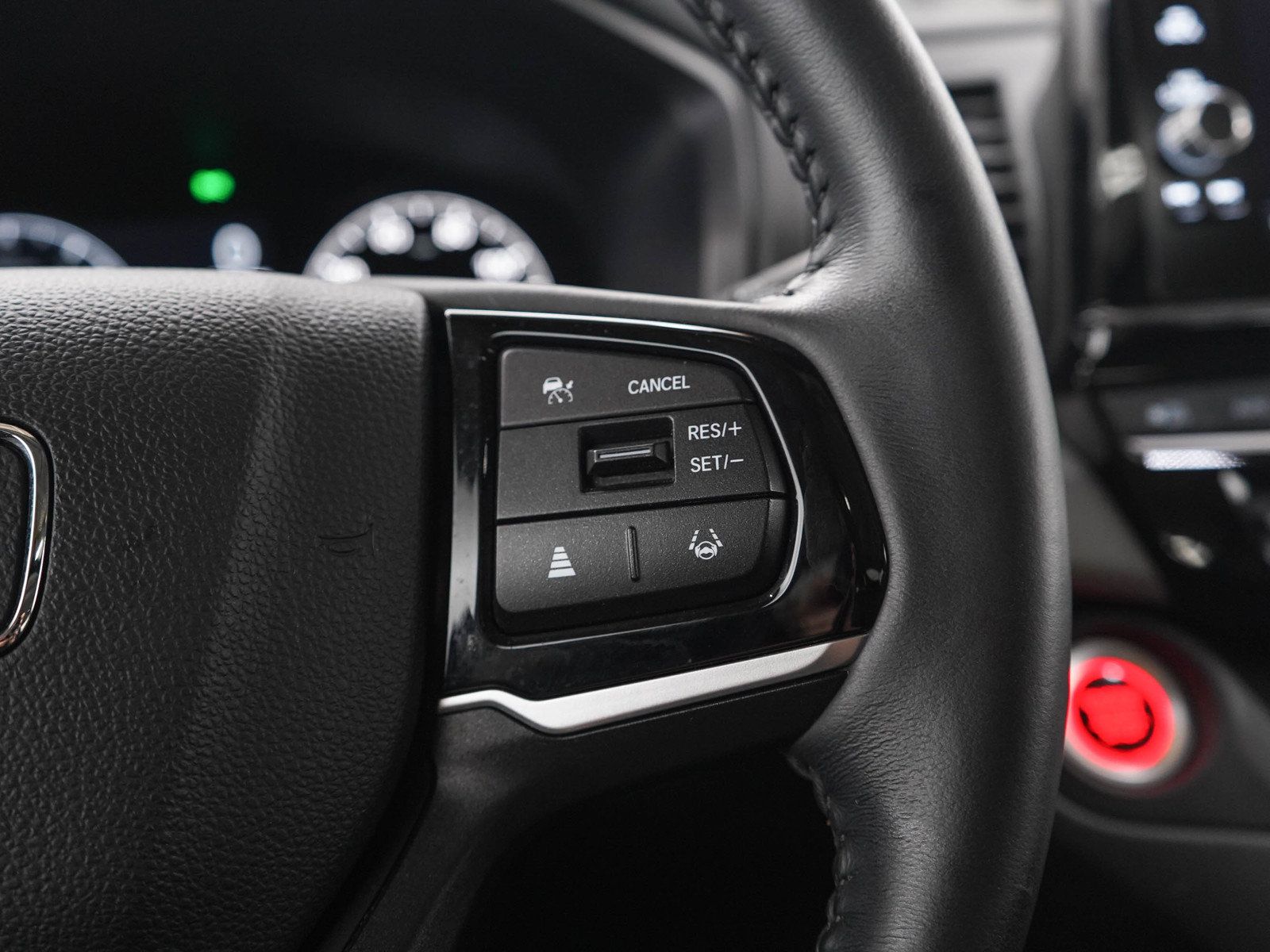 Used 2025 Honda Odyssey EX-L image 30