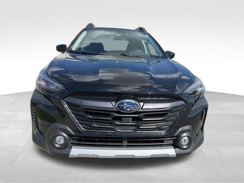 Used 2025 Subaru Outback Limited image 2