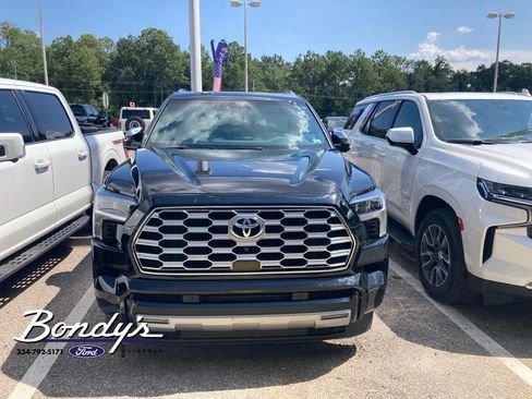 Used 2023 Toyota Sequoia Capstone RWD image 2