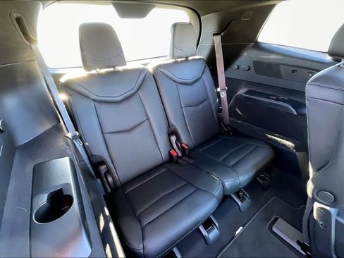 Certified 2025 Cadillac XT6 Premium Luxury image 18